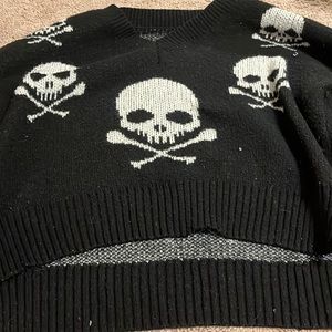Skull sweater